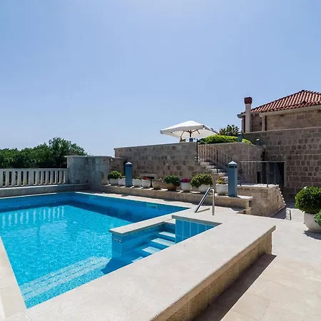 Apartment Antica, With A Private Swimming Pool Mocici