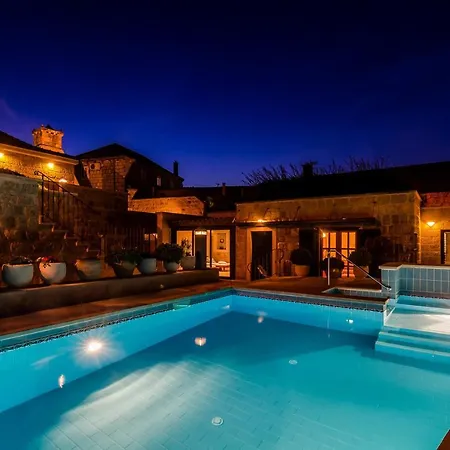 Apartment Antica, With A Private Swimming Pool